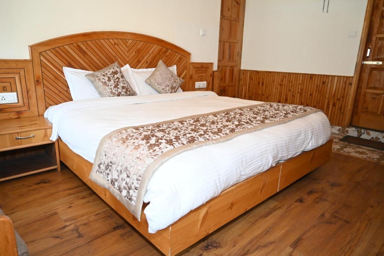 Hotel Nirmal Chhaya Manāli Екстериор снимка