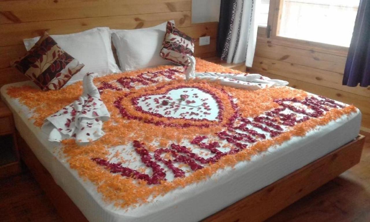 Hotel Nirmal Chhaya Manāli Екстериор снимка