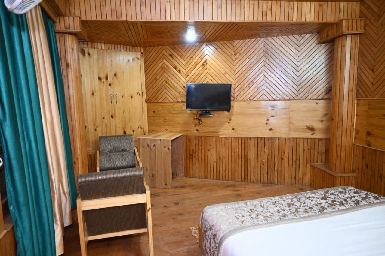 Hotel Nirmal Chhaya Manāli Екстериор снимка