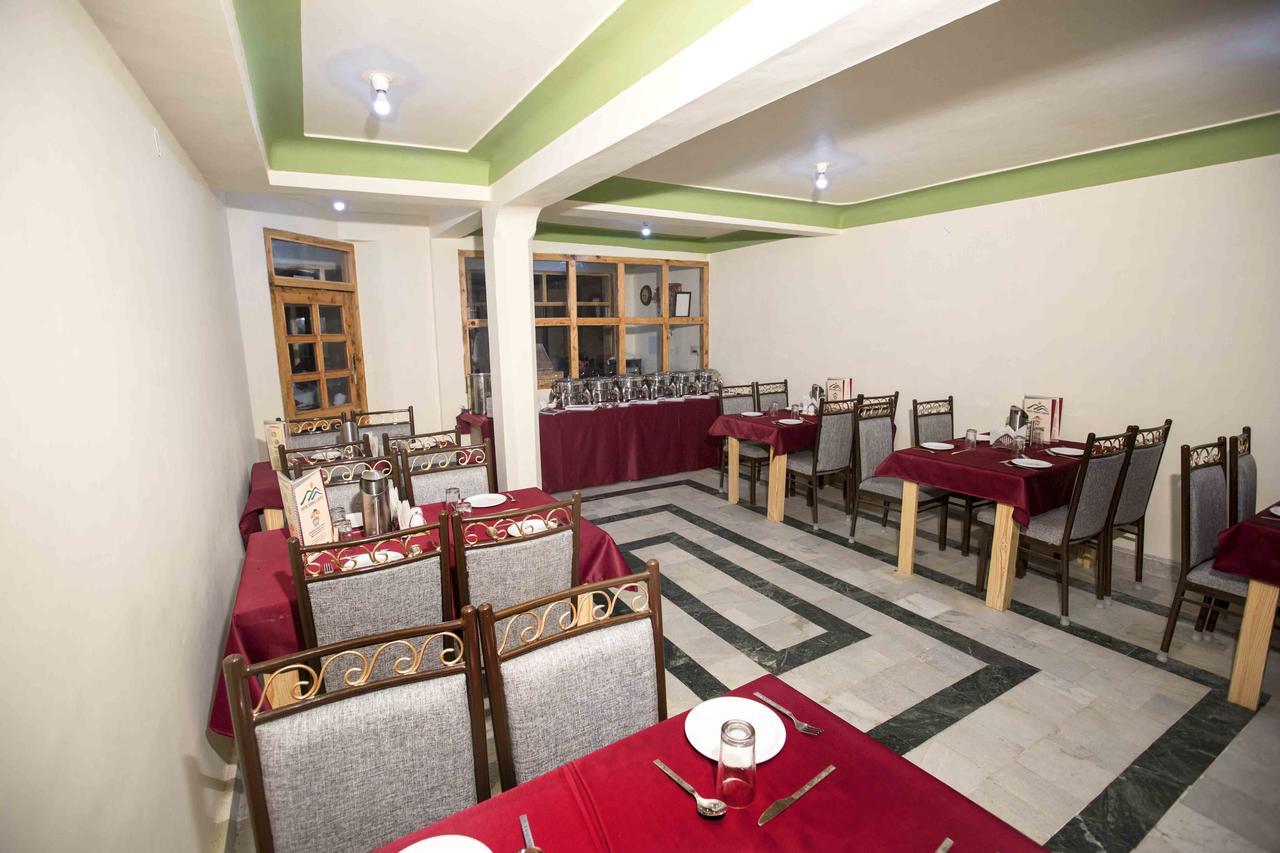 Hotel Nirmal Chhaya Manāli Екстериор снимка