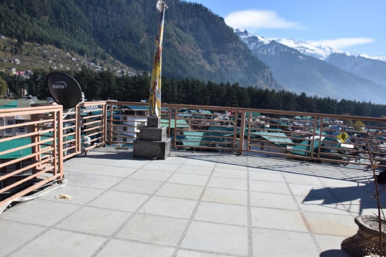 Hotel Nirmal Chhaya Manāli Екстериор снимка